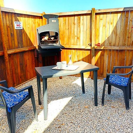 Silver Oaks Airbnb Лангебан Екстериор снимка