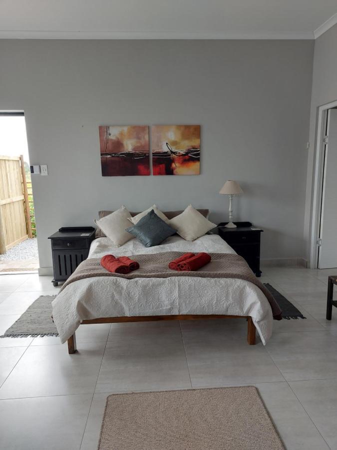 Silver Oaks Airbnb Лангебан Екстериор снимка