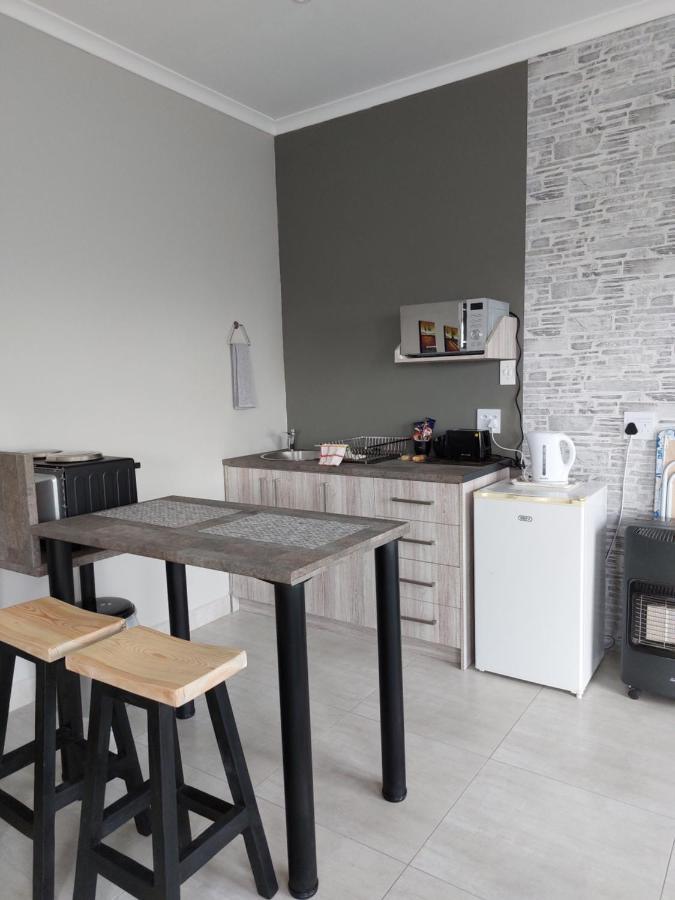 Silver Oaks Airbnb Лангебан Екстериор снимка