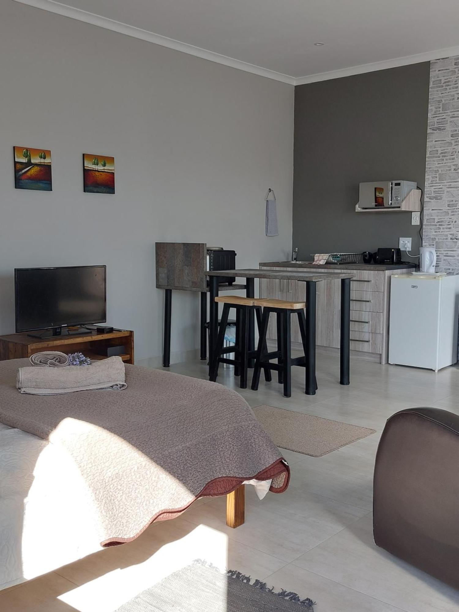 Silver Oaks Airbnb Лангебан Екстериор снимка