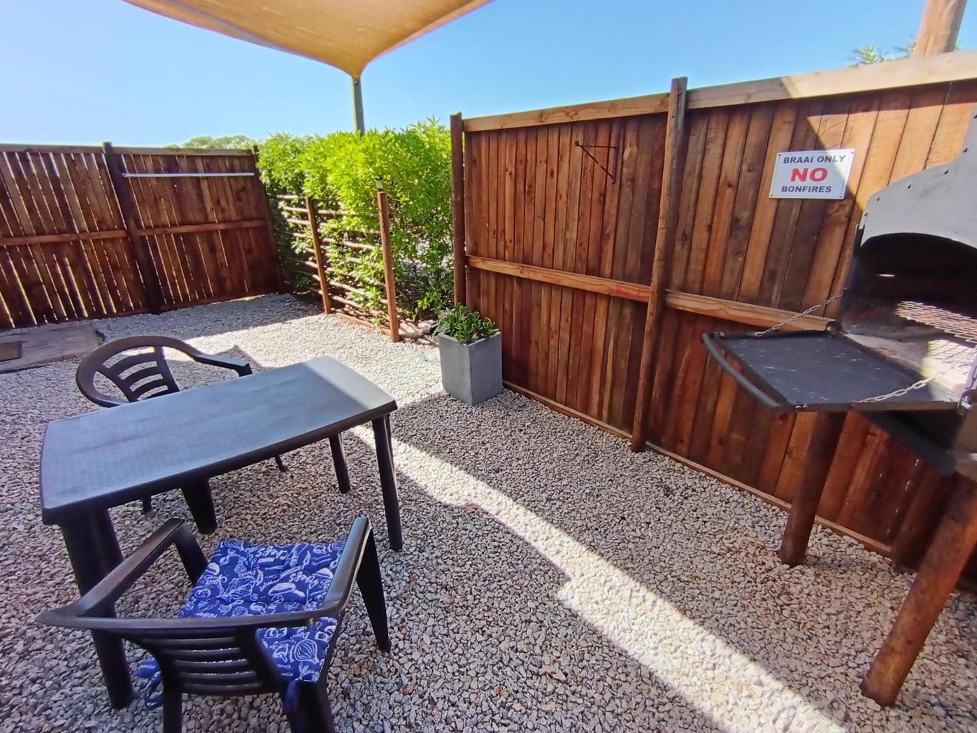 Silver Oaks Airbnb Лангебан Екстериор снимка