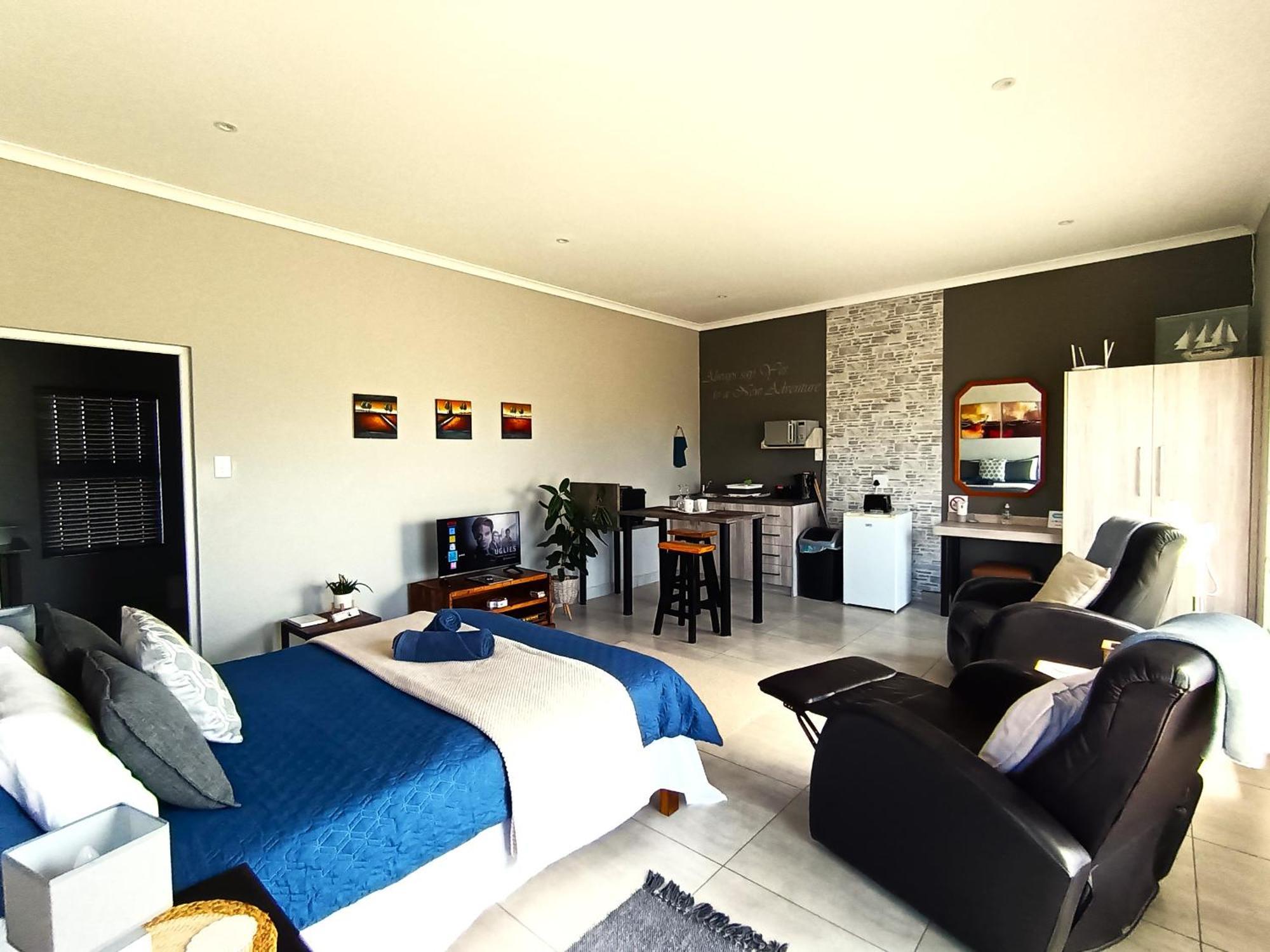 Silver Oaks Airbnb Лангебан Екстериор снимка