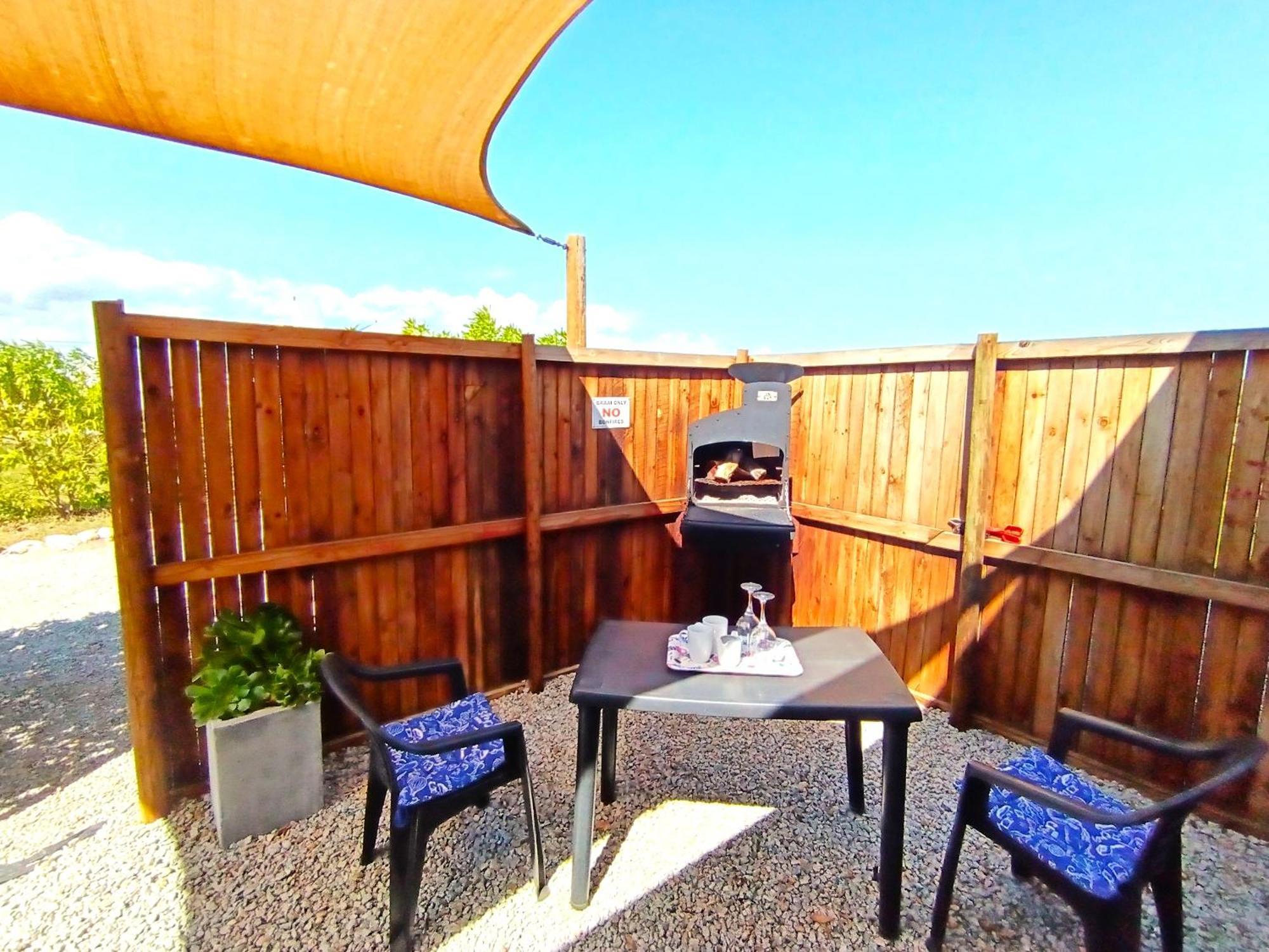 Silver Oaks Airbnb Лангебан Екстериор снимка