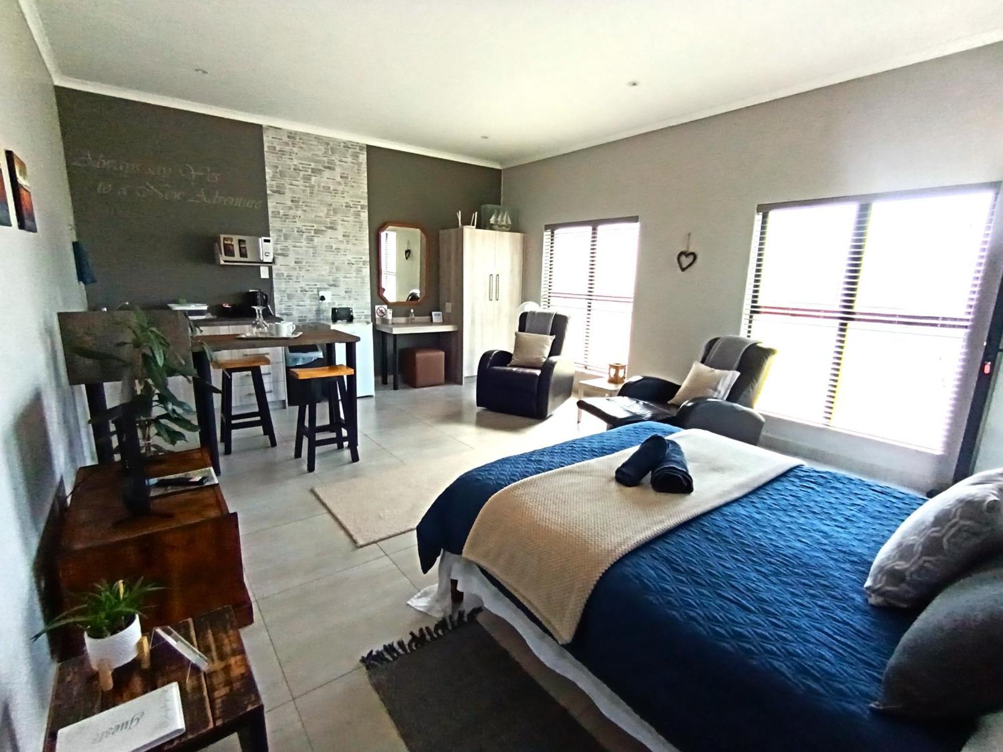 Silver Oaks Airbnb Лангебан Екстериор снимка